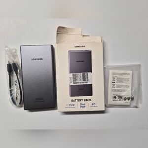 Samsung EB-P3300XJEGUS 25W Dual Port PD 10000mAh Battery Pack Silver